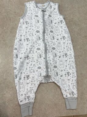 Sleepsuit Kids One-Piece in Gray Woodland Print